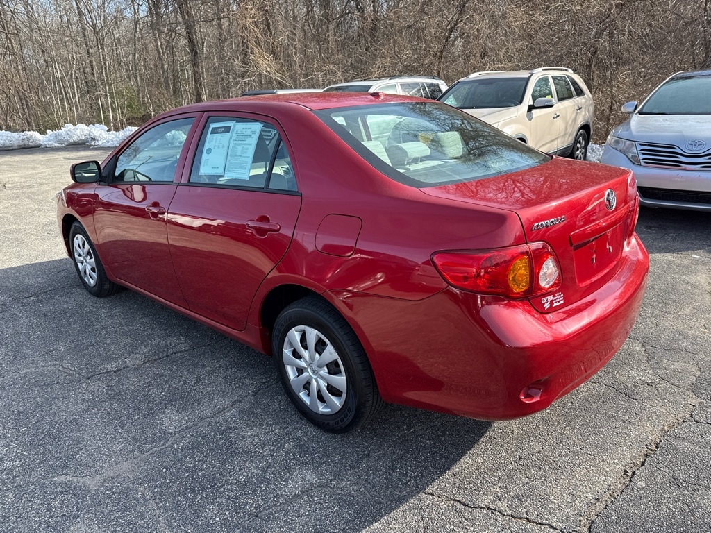 Toyota Corolla LE 4-Speed AT 2010