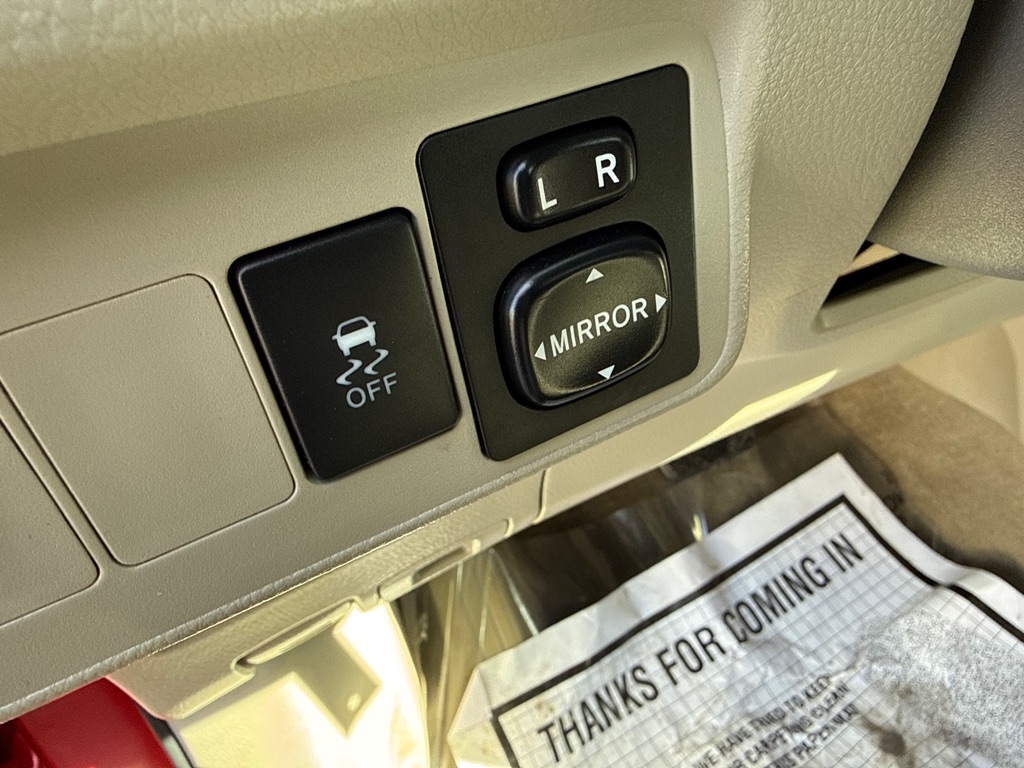 Toyota Corolla LE 4-Speed AT 2010