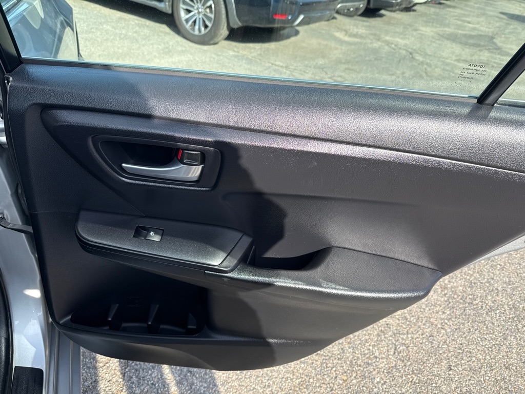 Toyota Camry LE 4D Sedan 2016