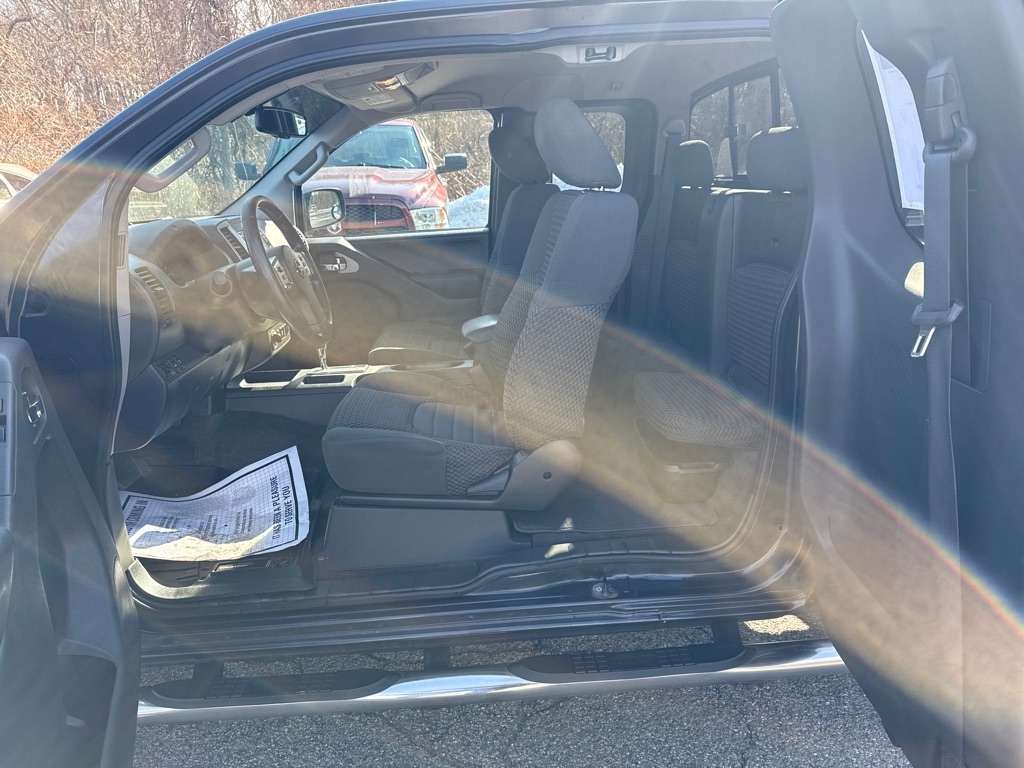 Nissan Frontier SV King Cab 4WD at 2015