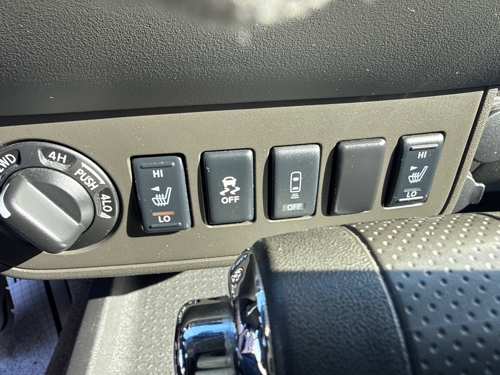 Nissan Frontier SV King Cab 4WD at 2015