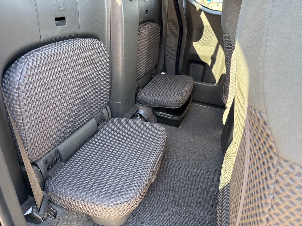 Nissan Frontier SV King Cab 4WD at 2015