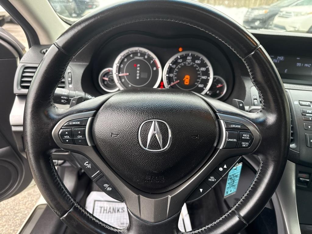 Acura TSX 5-Speed AT with Tech Package 2011