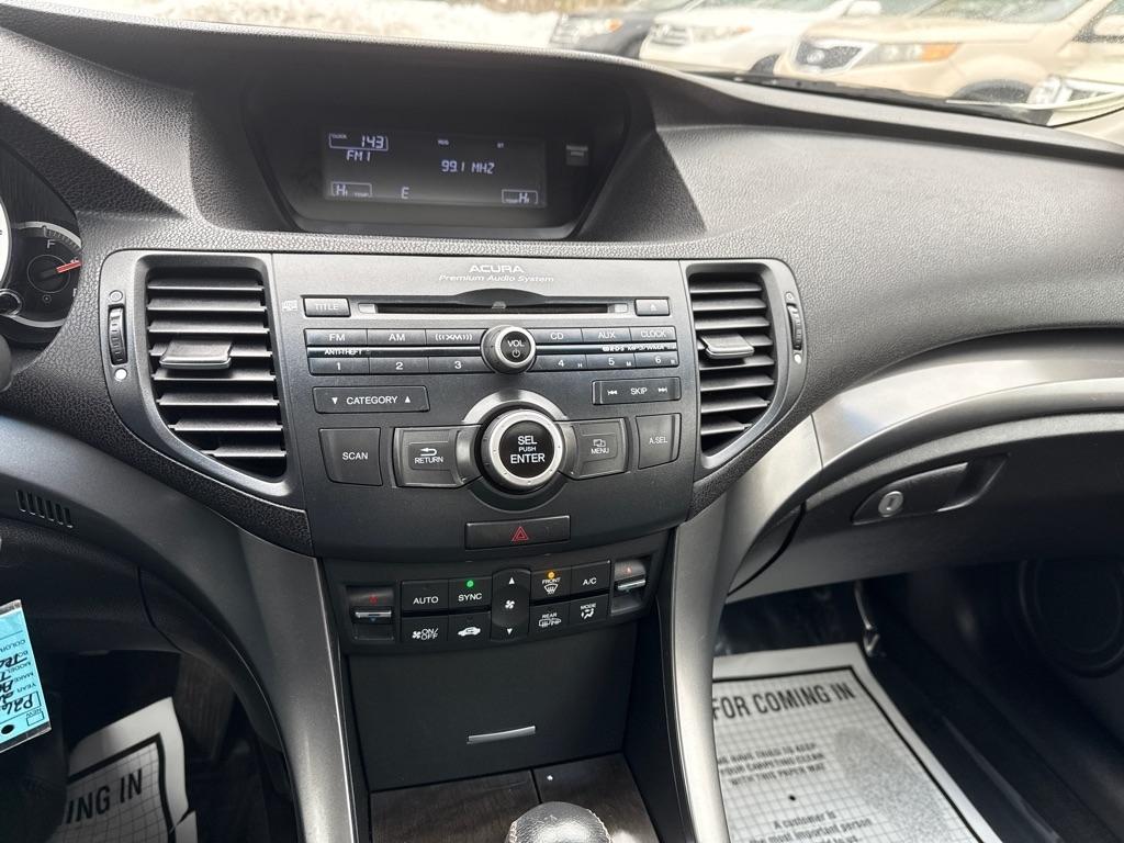 Acura TSX 5-Speed AT with Tech Package 2011