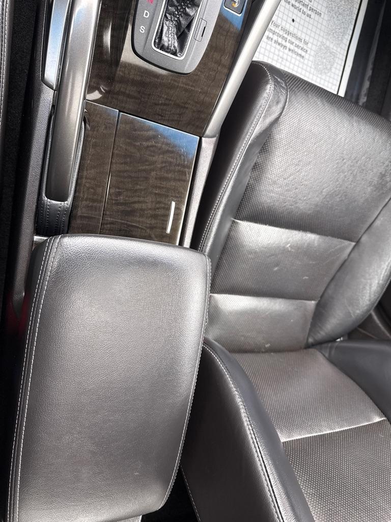 Acura TSX 5-Speed AT with Tech Package 2011