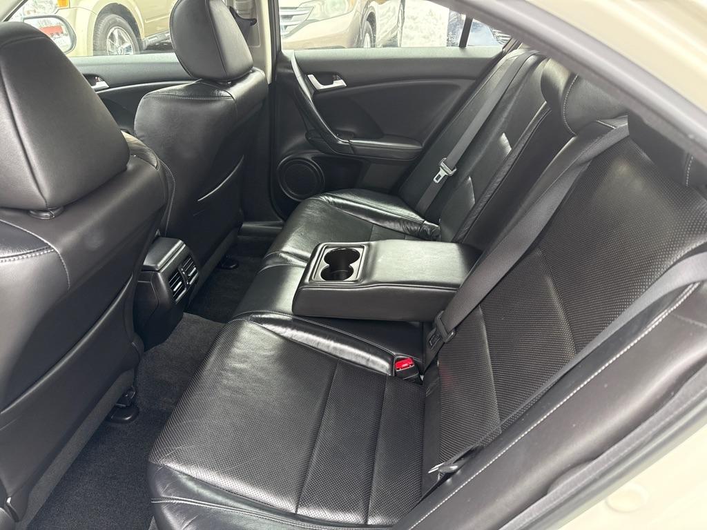 Acura TSX 5-Speed AT with Tech Package 2011