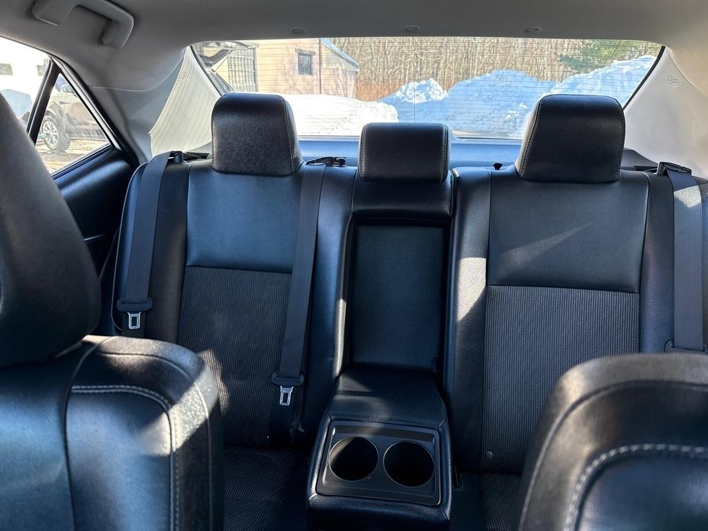 Toyota Corolla S Plus 6MT 2016