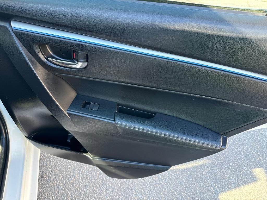 Toyota Corolla S Plus 6MT 2016