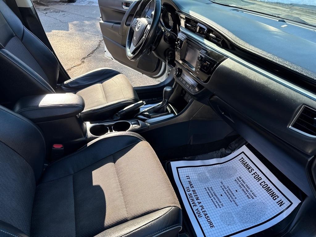 Toyota Corolla S Plus 6MT 2016