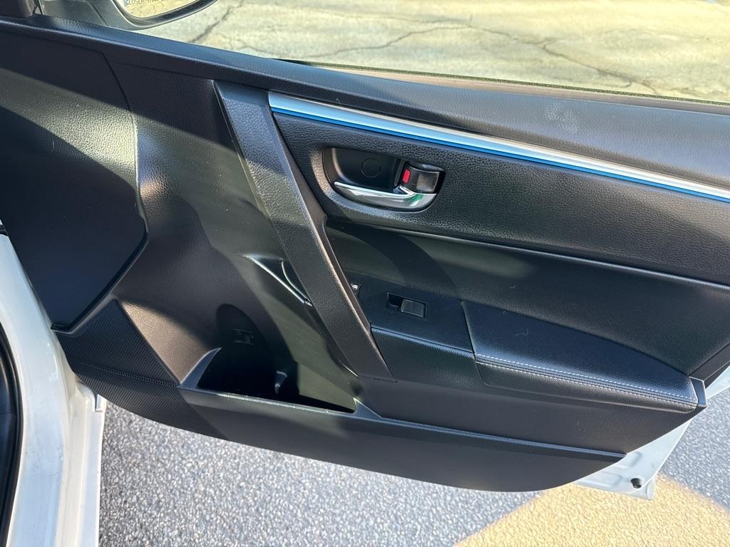 Toyota Corolla S Plus 6MT 2016