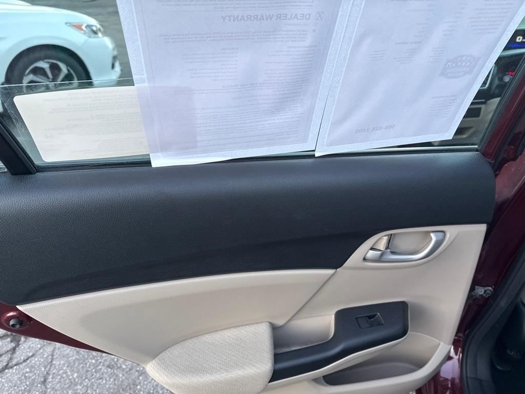 Honda Civic LX Sedan 5-Speed AT 2013