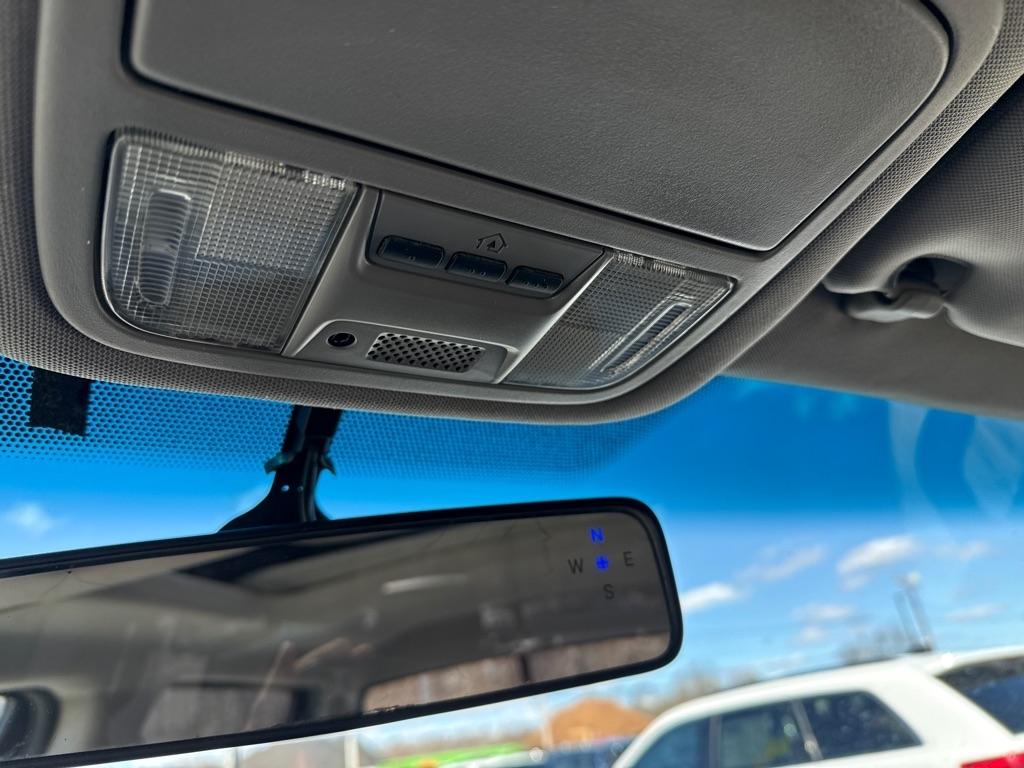 Honda Ridgeline 4WD Crew Cab RTL w/Leather 2011