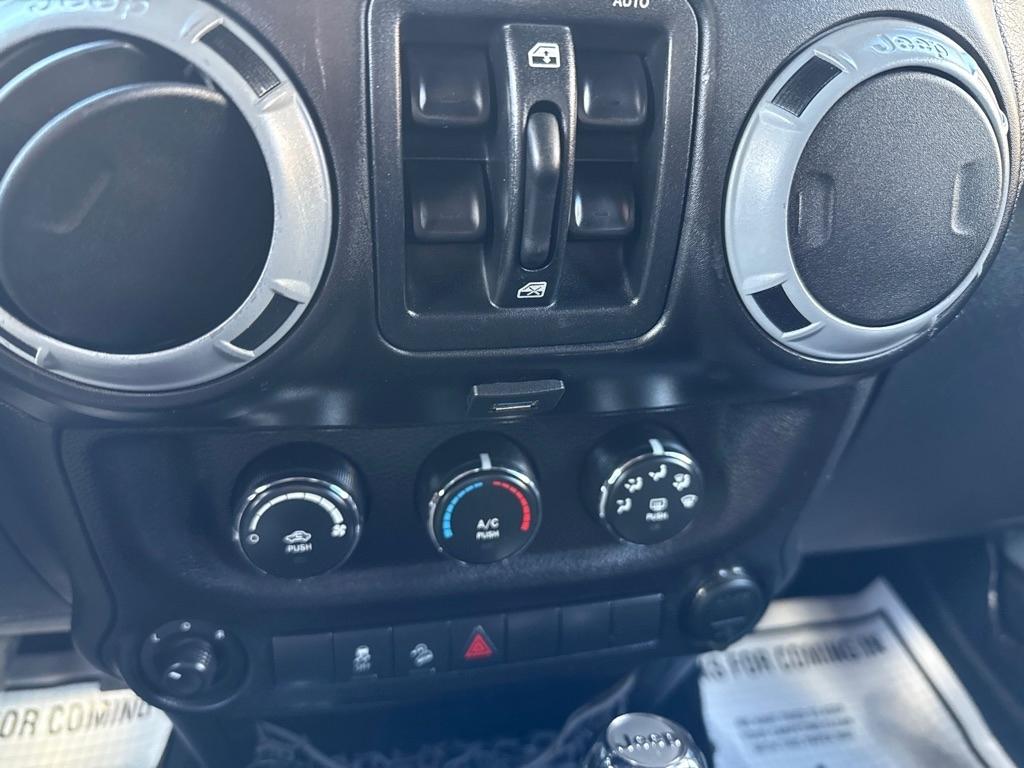 Jeep Wrangler Unlimited  2014