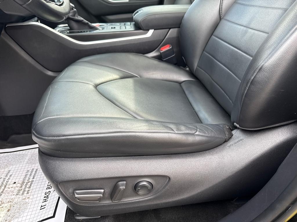 Toyota Highlander XLE Nav AWD V6 2020