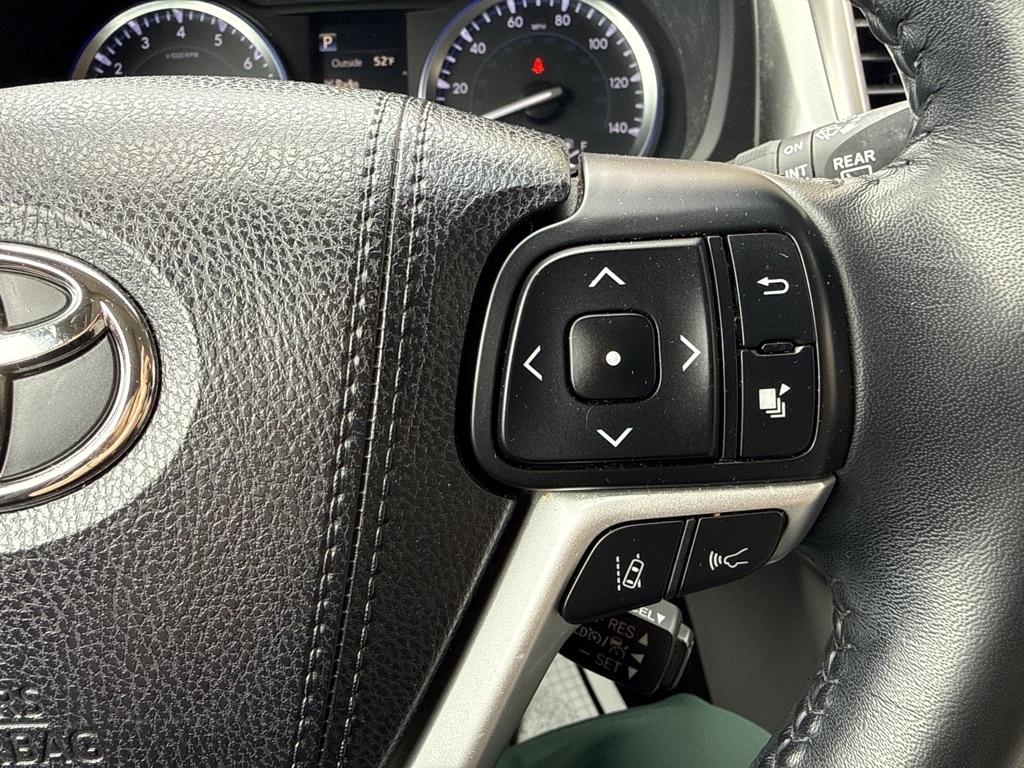 Toyota Highlander XLE Nav AWD V6 2017