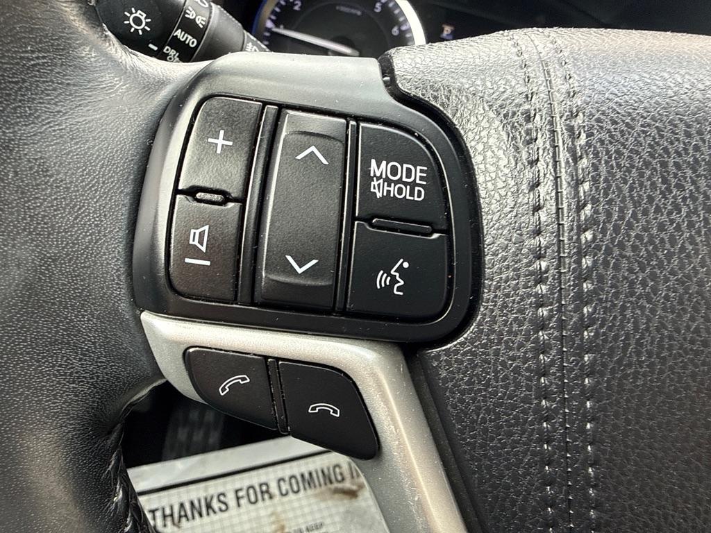 Toyota Highlander XLE Nav AWD V6 2017