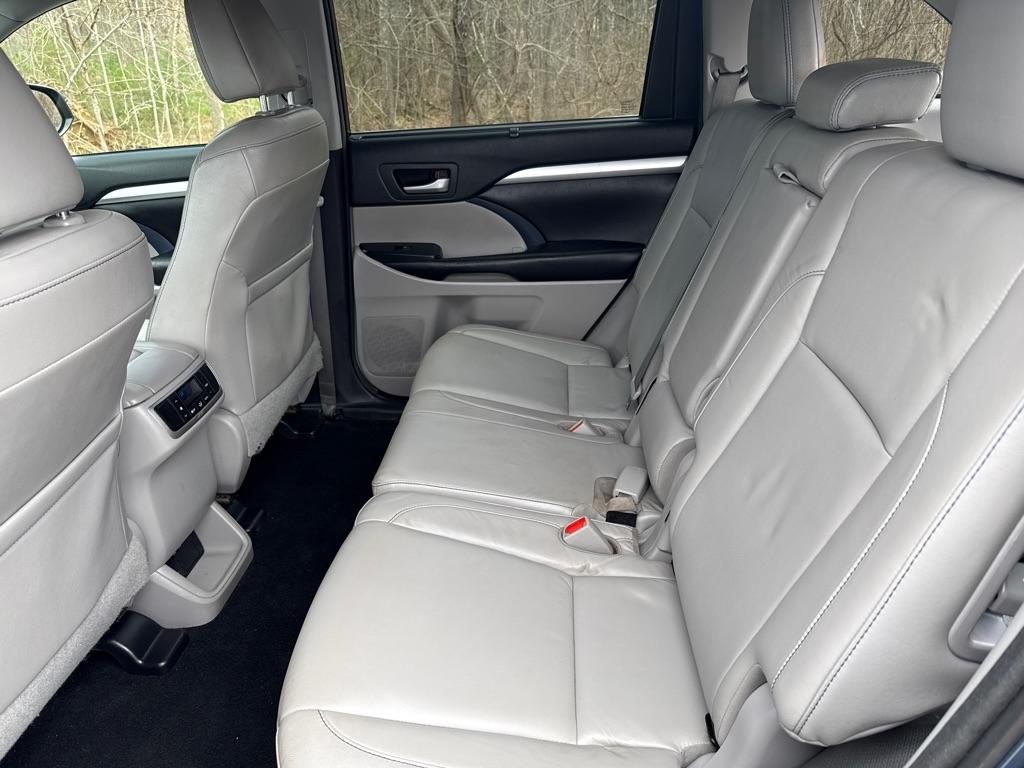 Toyota Highlander XLE Nav AWD V6 2017