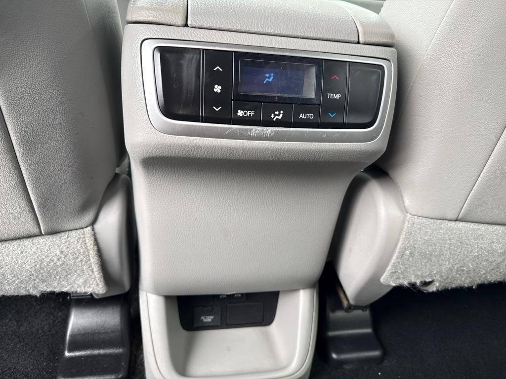 Toyota Highlander XLE Nav AWD V6 2017