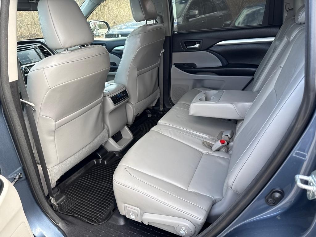 Toyota Highlander XLE Nav AWD V6 2017