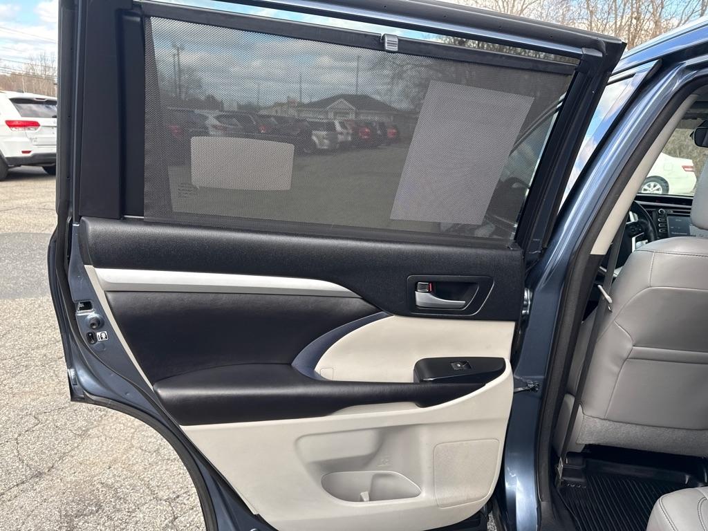 Toyota Highlander XLE Nav AWD V6 2017