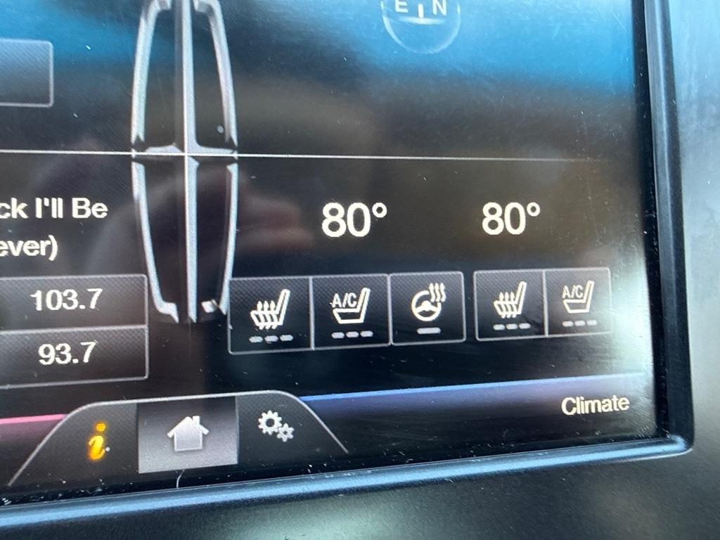 Lincoln MKZ Reserve 4D Sedan AWD 2016