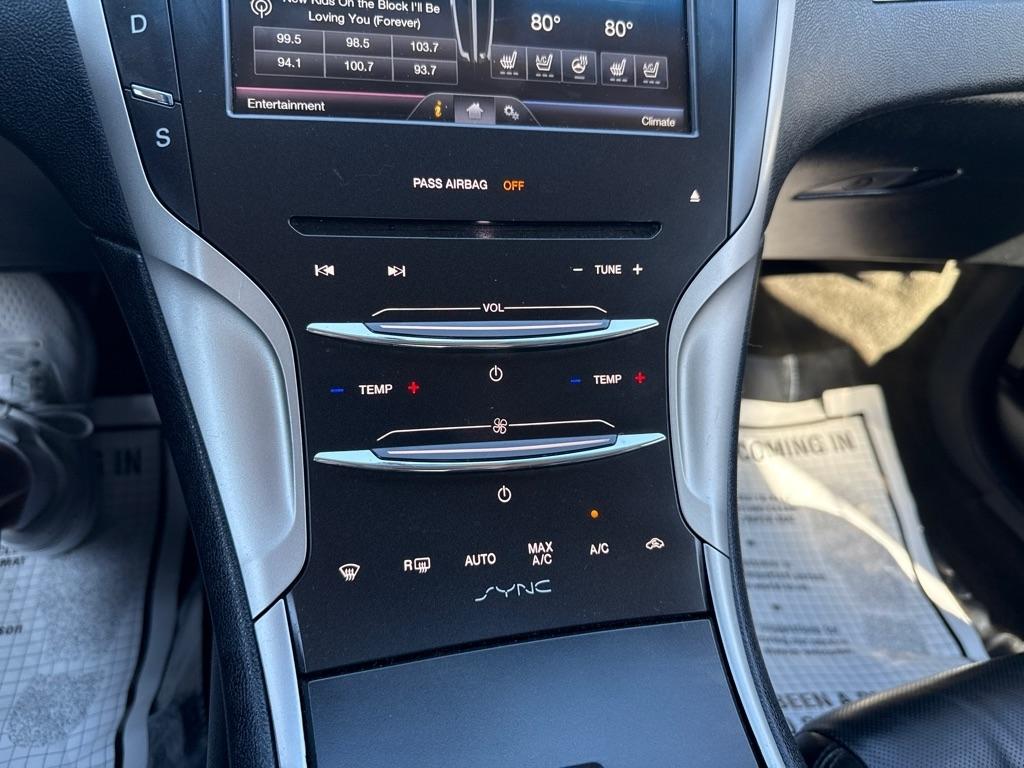 Lincoln MKZ Reserve 4D Sedan AWD 2016