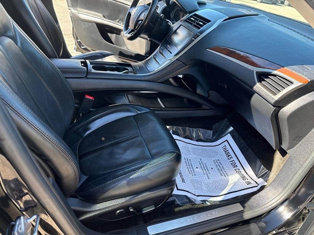 Lincoln MKZ Reserve 4D Sedan AWD 2016