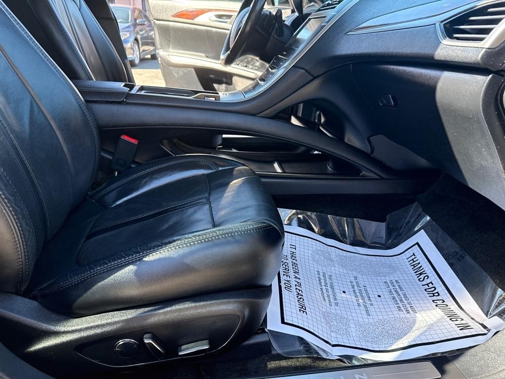 Lincoln MKZ Reserve 4D Sedan AWD 2016