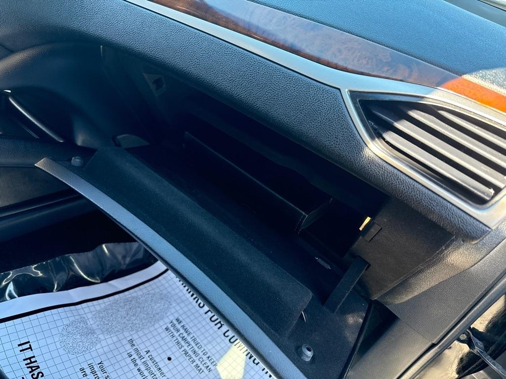 Lincoln MKZ Reserve 4D Sedan AWD 2016