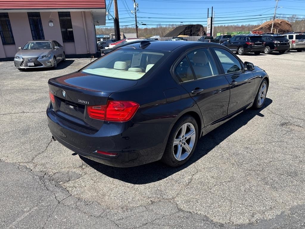 BMW 3-Series 320i xDrive 2014
