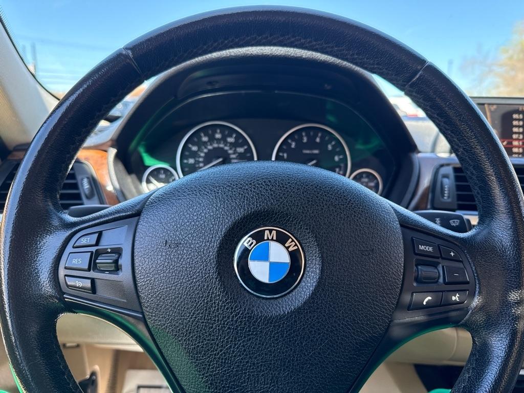 BMW 3-Series 320i xDrive 2014