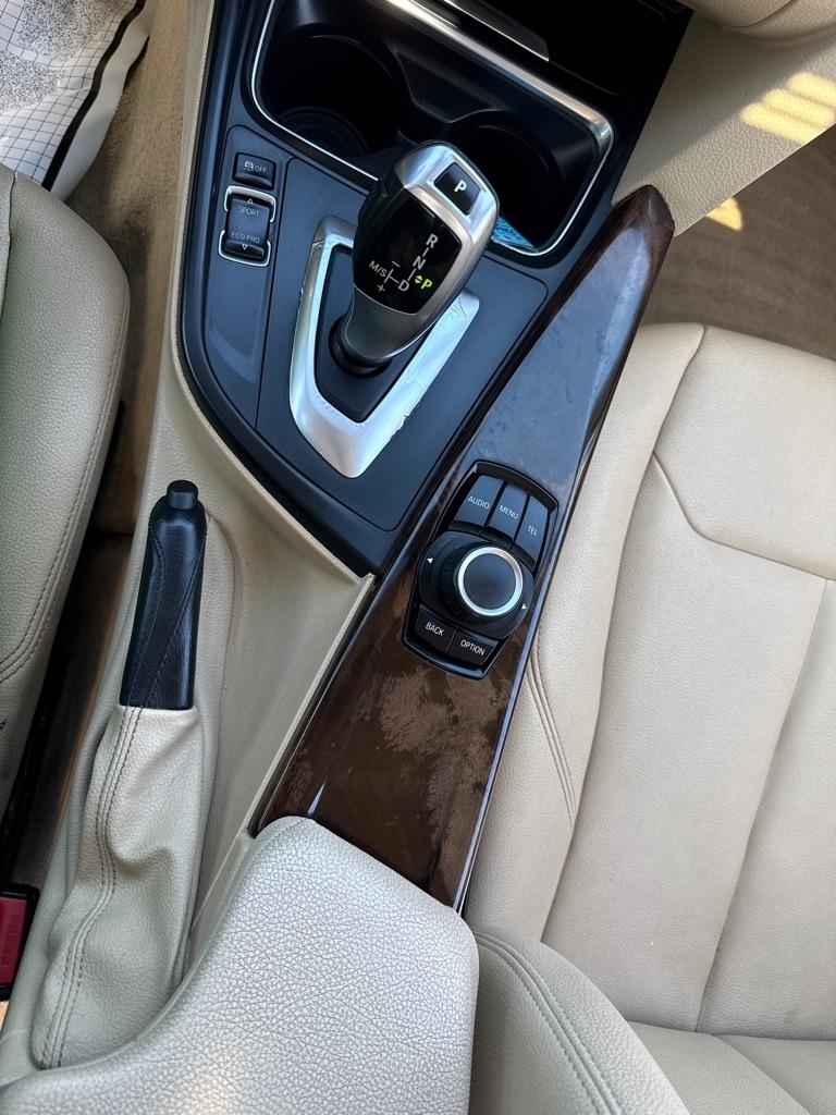 BMW 3-Series 320i xDrive 2014