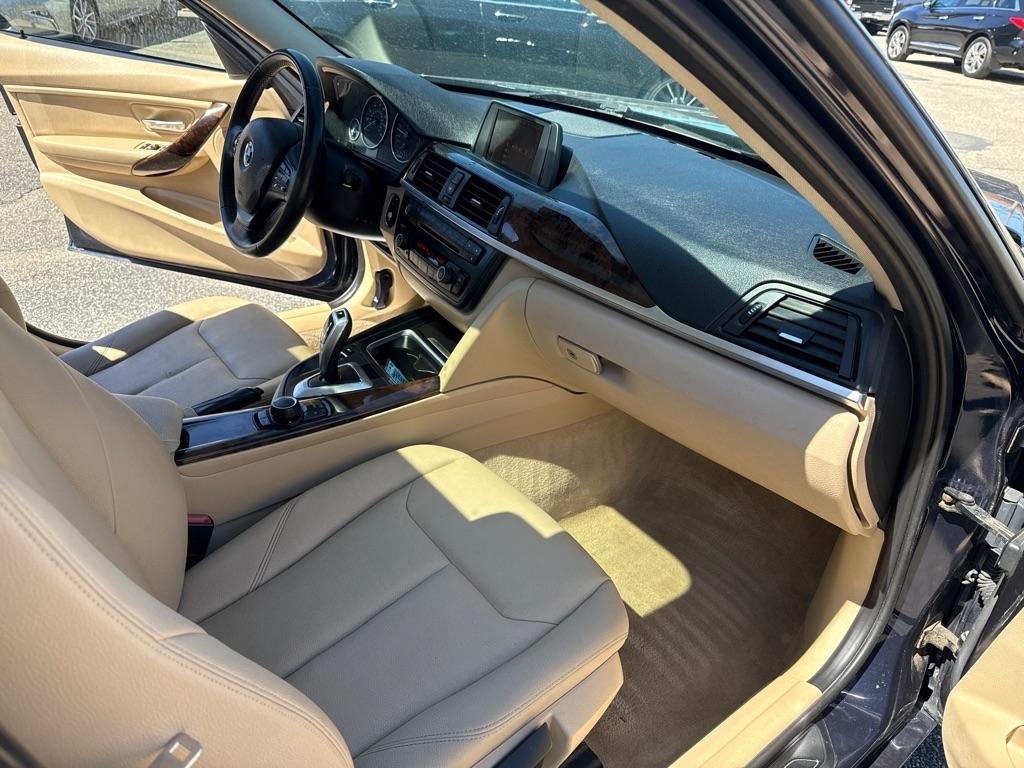BMW 3-Series 320i xDrive 2014