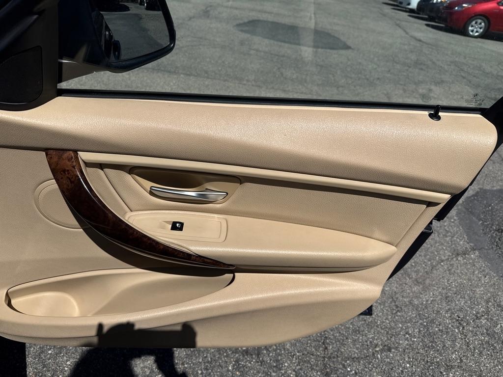 BMW 3-Series 320i xDrive 2014