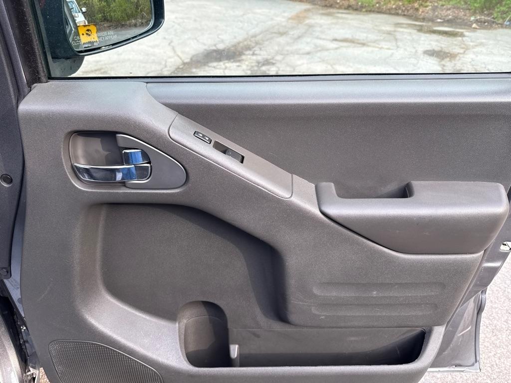 Nissan Frontier SV King Cab 4WD 2021