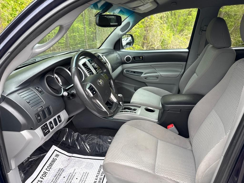 Toyota Tacoma SR5 Double Cab 4WD V6 2012