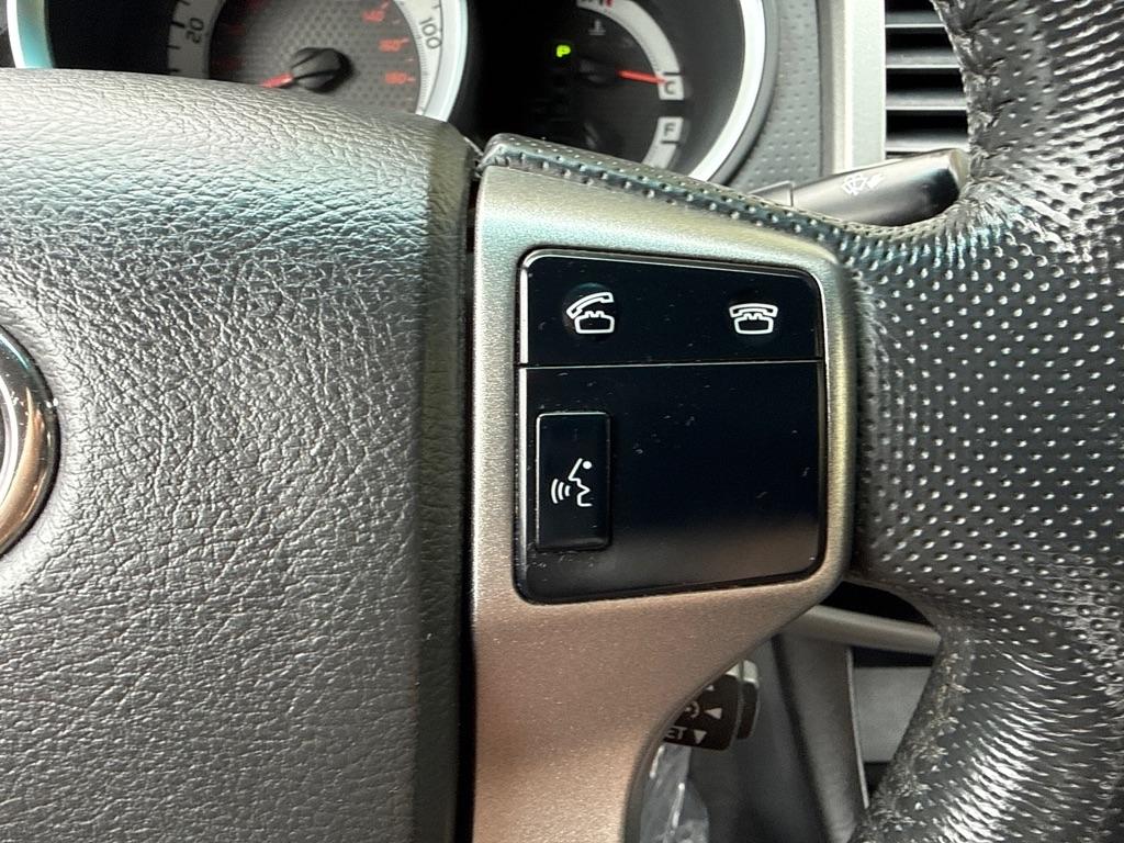 Toyota Tacoma SR5 Double Cab 4WD V6 2012