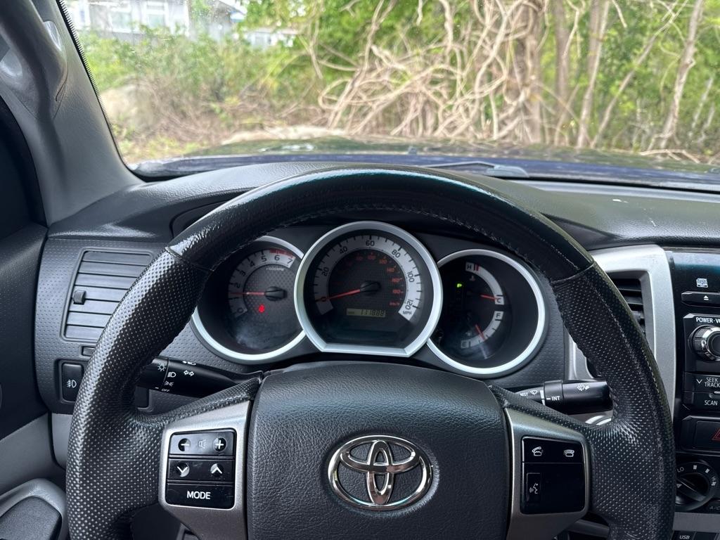 Toyota Tacoma SR5 Double Cab 4WD V6 2012