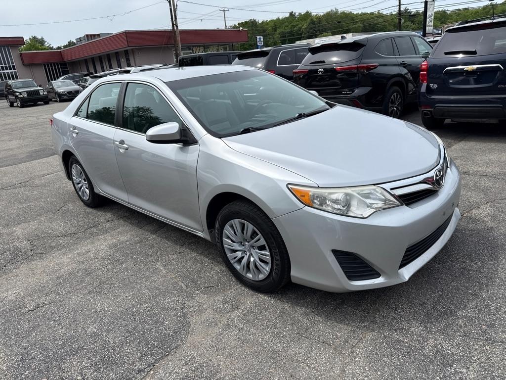 Toyota Camry LE Auto (Natl) 2014