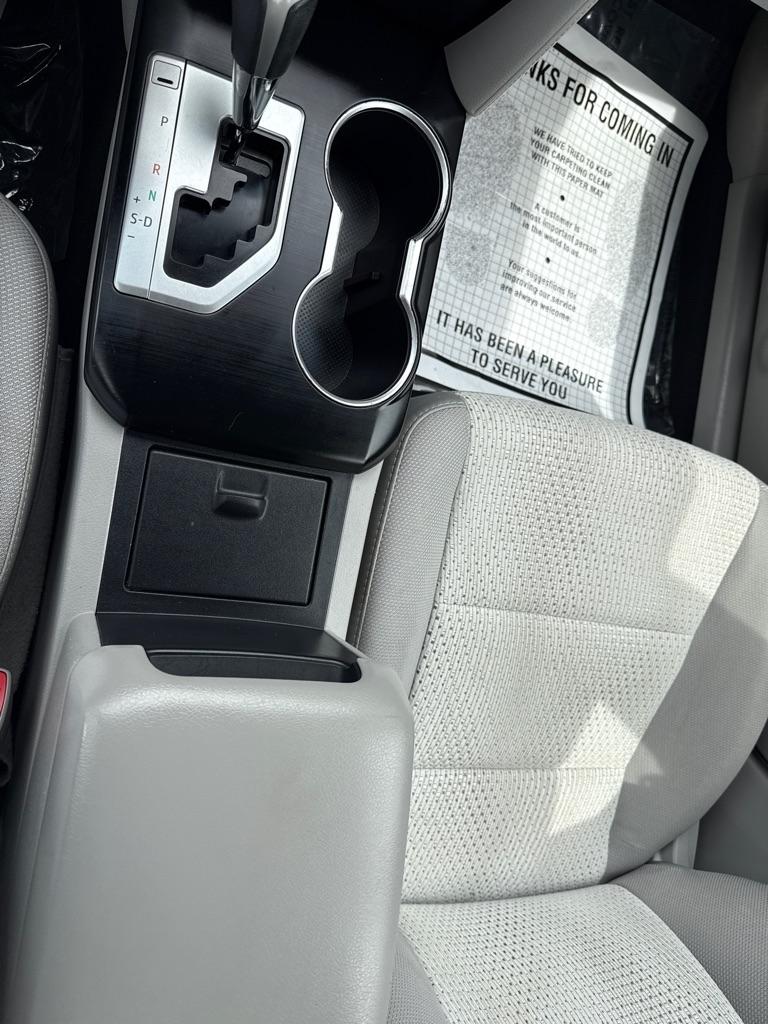 Toyota Camry LE Auto (Natl) 2014