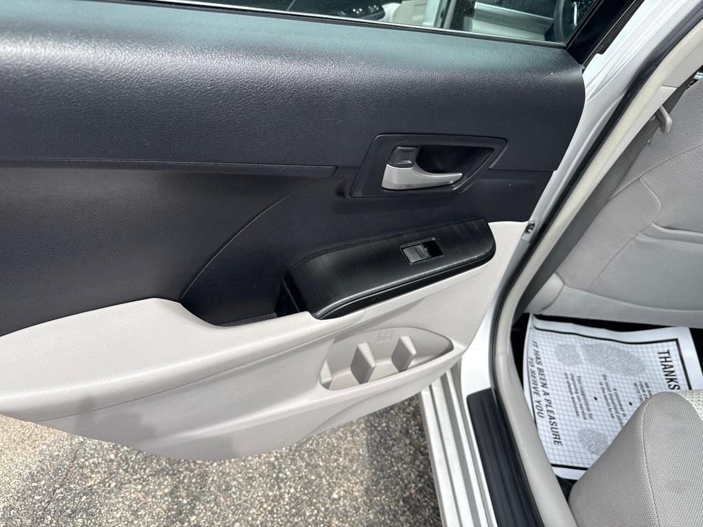 Toyota Camry LE Auto (Natl) 2014