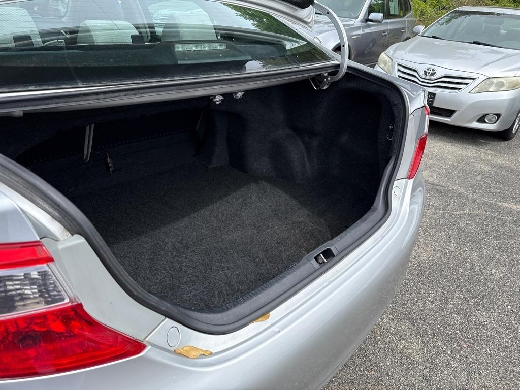 Toyota Camry LE Auto (Natl) 2014