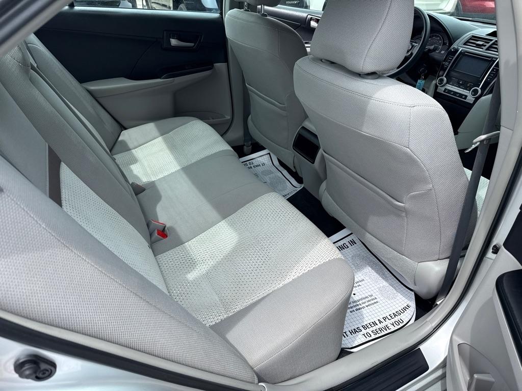 Toyota Camry LE Auto (Natl) 2014