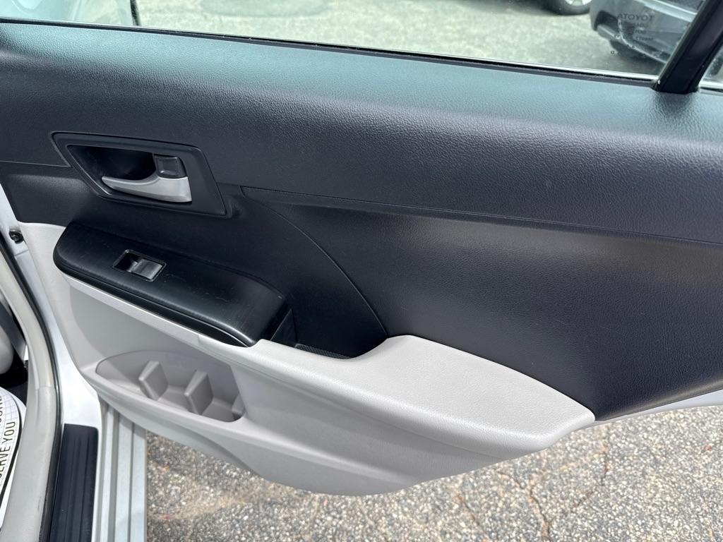 Toyota Camry LE Auto (Natl) 2014