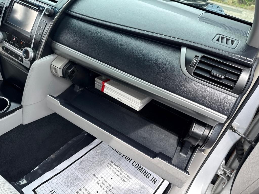 Toyota Camry LE Auto (Natl) 2014