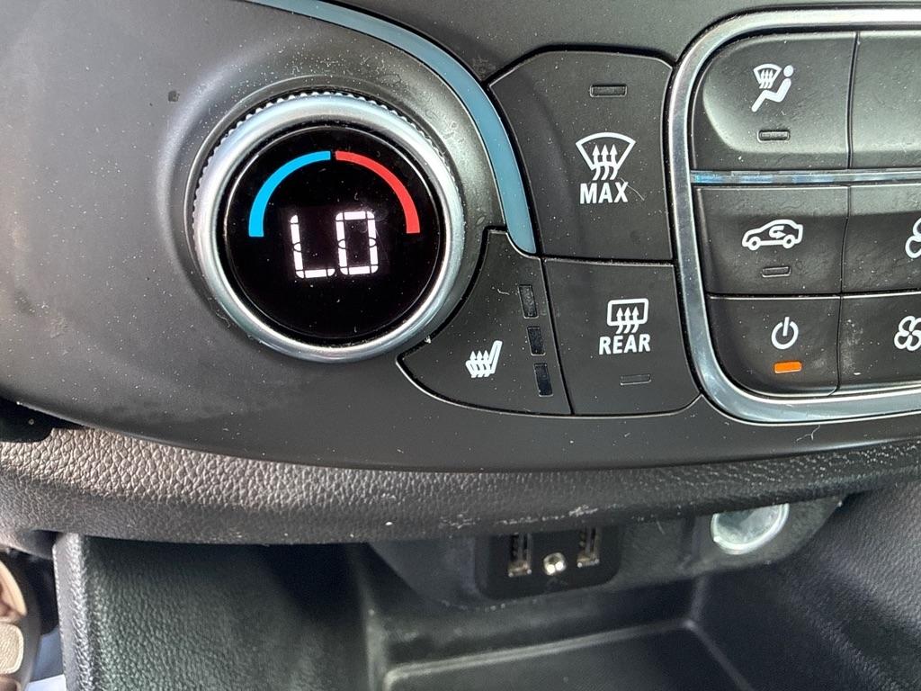 Chevrolet Traverse LT 4D SUV AWD 2019