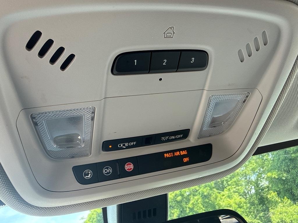 Chevrolet Traverse LT 4D SUV AWD 2019