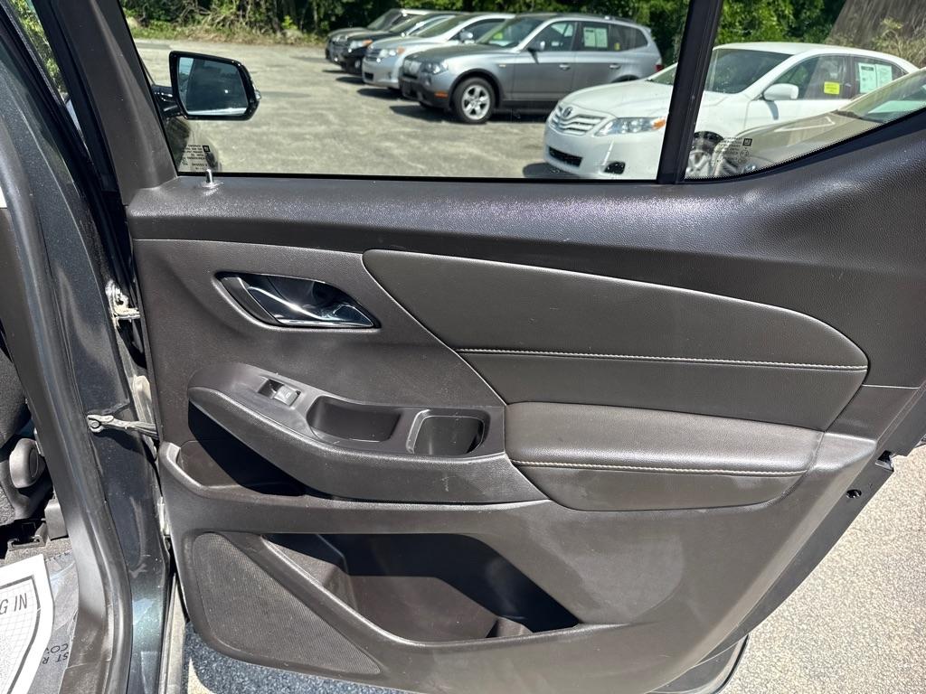 Chevrolet Traverse LT 4D SUV AWD 2019
