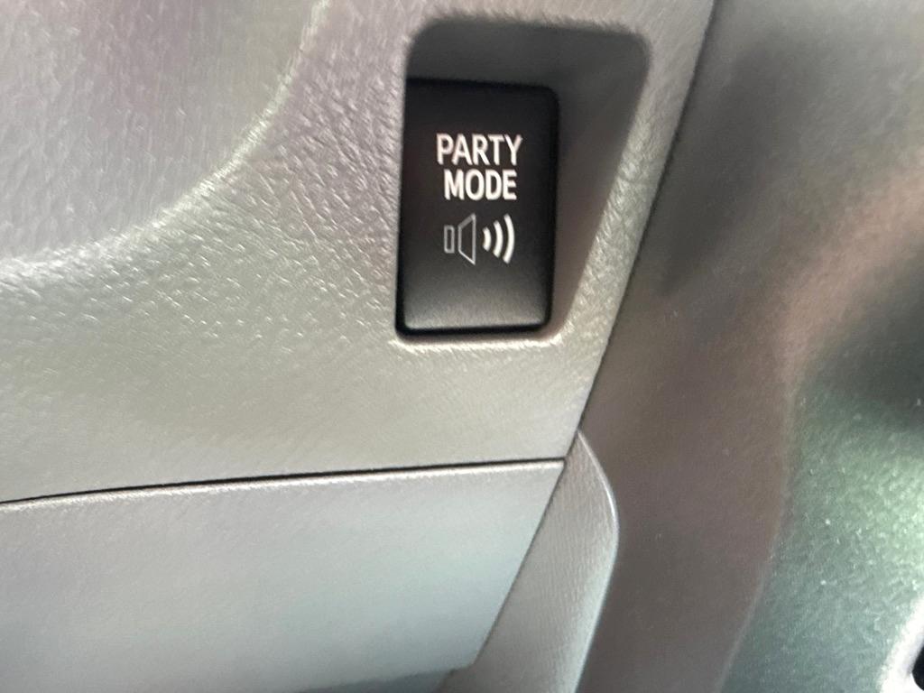 Toyota 4Runner SR5 4D SUV 4WD V6 2013