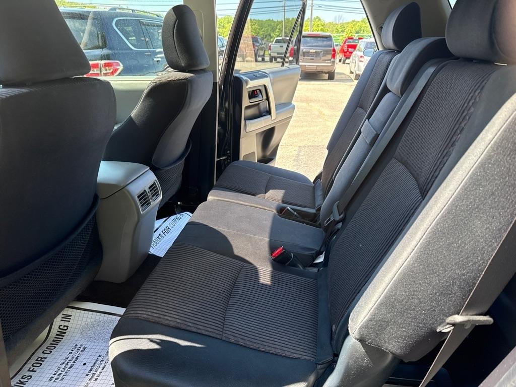 Toyota 4Runner SR5 4D SUV 4WD V6 2013